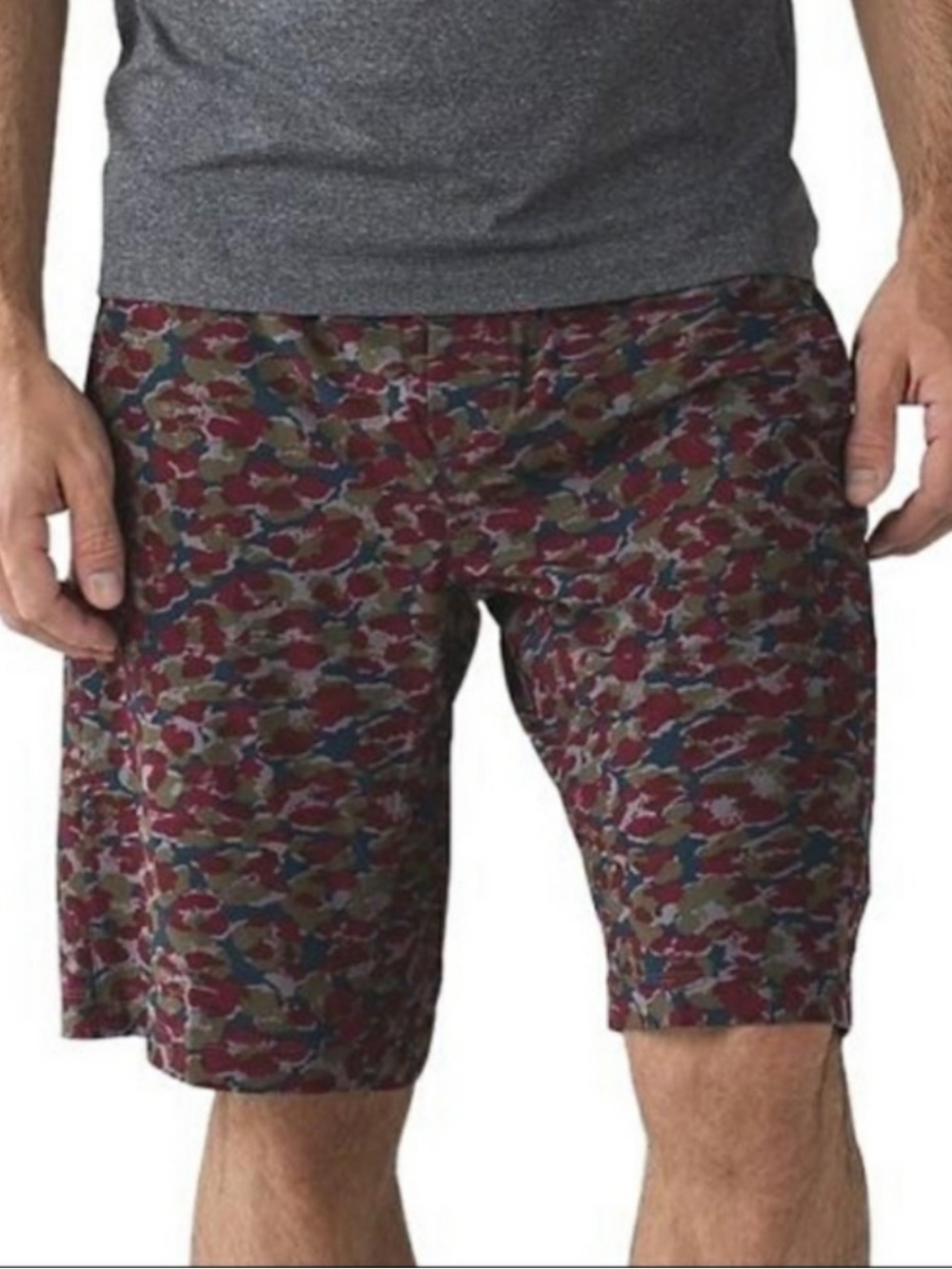 Lululemon Men’s Core Shorts Linerless in Mini Urban Leopard Slate Multi sz M